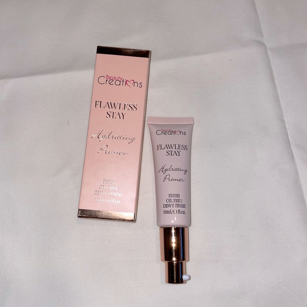 3/$20 Flawless stay hydrating primer